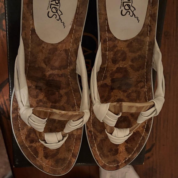 Carlos Santana White and Brown Sandals - Picture 5 of 7